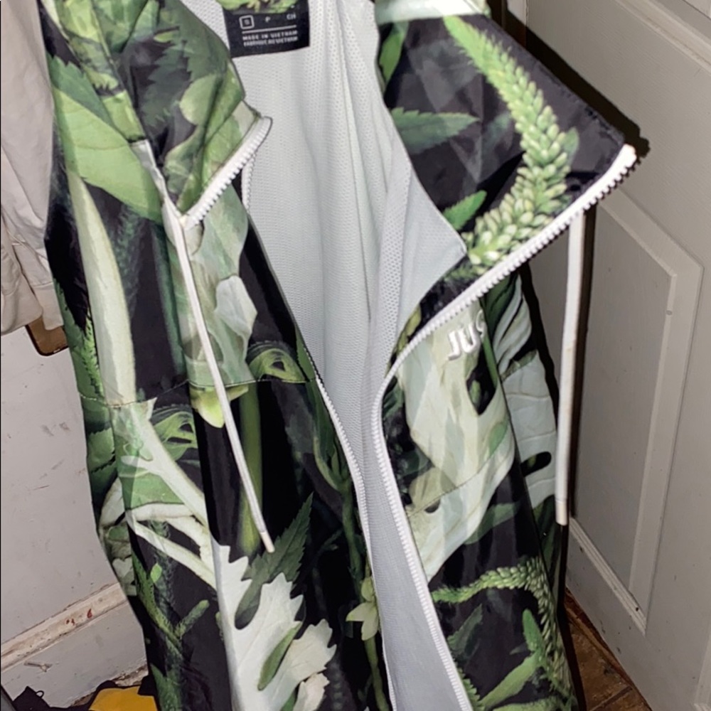 Nike - Picture 6 of 6